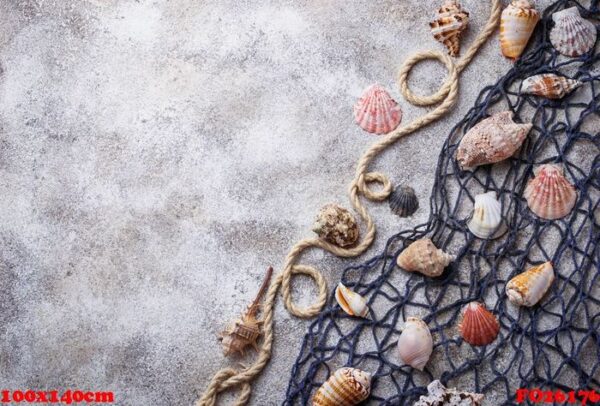 marine items: sea shells, rope, fishnet