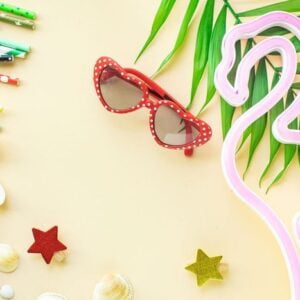 summer background mood, tropical leaf, sun glasses, seashells, f