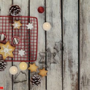 cookie cutters with pin cone and tealight candles